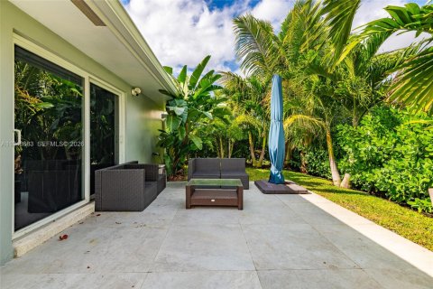 Снять в аренду виллу или дом в Бока-Ратон, Флорида 4 спальни, 215.44м2, № 2004563 - фото 29