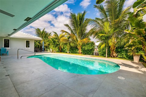 Снять в аренду виллу или дом в Бока-Ратон, Флорида 4 спальни, 215.44м2, № 2004563 - фото 27