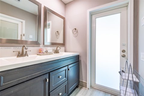 Снять в аренду виллу или дом в Бока-Ратон, Флорида 4 спальни, 215.44м2, № 2004563 - фото 14