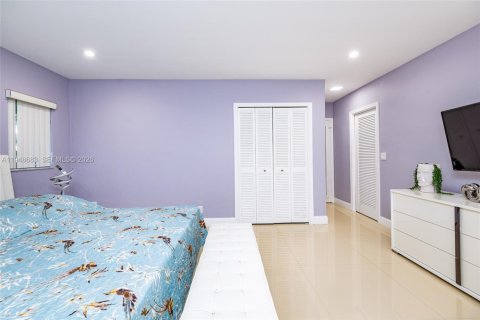 Снять в аренду виллу или дом в Бока-Ратон, Флорида 4 спальни, 215.44м2, № 2004563 - фото 13