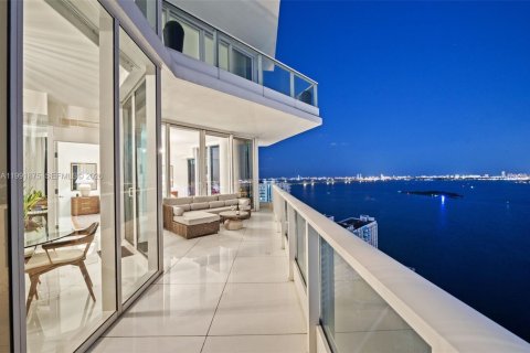 Купить кондоминиум в Майами, Флорида 3 спальни, 204.48м2, № 2056799 - фото 24