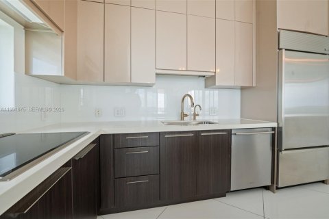 Купить кондоминиум в Майами, Флорида 3 спальни, 204.48м2, № 2056799 - фото 30