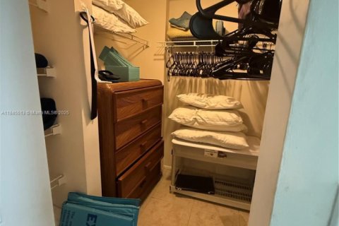 Condo in Davie, Florida, 2 bedrooms  № 1845454 - photo 19