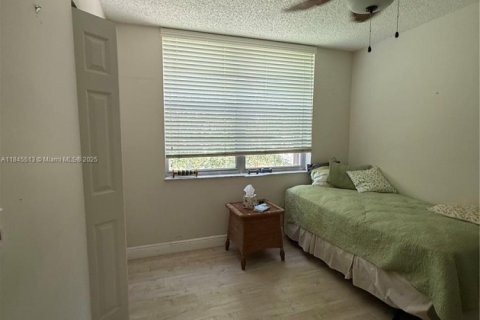 Condo in Davie, Florida, 2 bedrooms  № 1845454 - photo 22