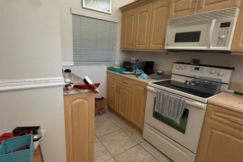 Condo in Davie, Florida, 2 bedrooms  № 1845454 - photo 15
