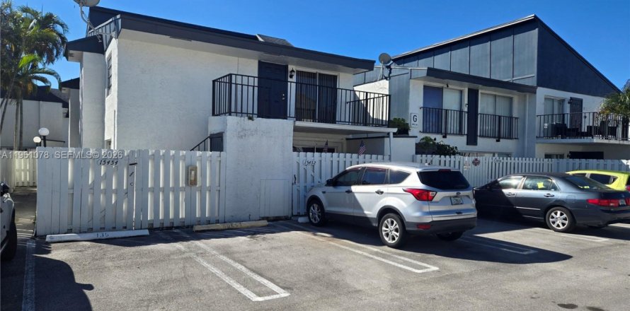 Condo in Miami, Florida, 2 bedrooms  № 2025740