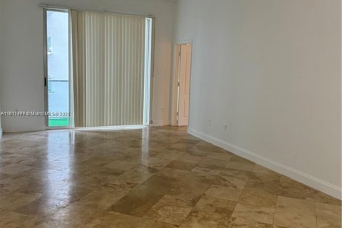 Condominio en alquiler en Miami, Florida, 2 dormitorios, 91.42 m2 № 2022626 - foto 6