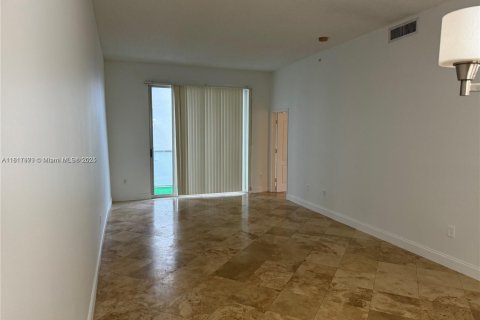 Condominio en alquiler en Miami, Florida, 2 dormitorios, 91.42 m2 № 2022626 - foto 16