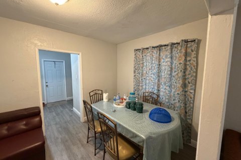 Villa ou maison à vendre à Fort Lauderdale, Floride: 2 chambres, 85.28 m2 № 2182757 - photo 12