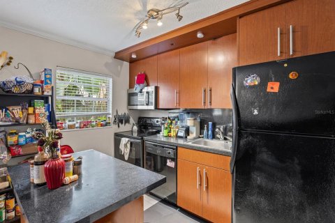 Condo in Orlando, Florida, 1 bedroom  № 1602167 - photo 6