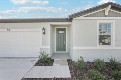 House in Parrish, Florida 4 bedrooms, 170.94 sq.m. № 1758241 - photo 13