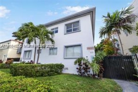Copropriété à vendre à Miami Beach, Floride: 1 chambre, 37.72 m2 № 2016362 - photo 2