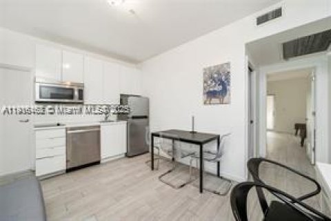 Copropriété à vendre à Miami Beach, Floride: 1 chambre, 37.72 m2 № 2016362 - photo 5
