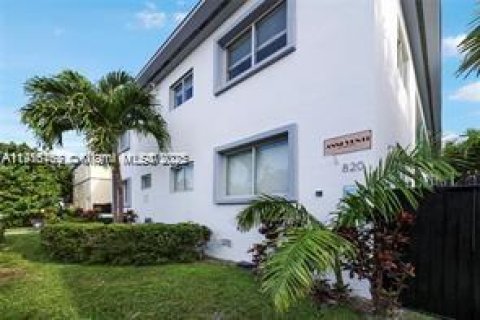 Condo à Miami Beach, Floride, 1 chambre  № 2016362