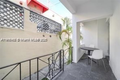 Copropriété à vendre à Miami Beach, Floride: 1 chambre, 37.72 m2 № 2016362 - photo 11