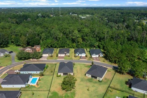 House in BELLECHASE in Ocala, Florida 4 bedrooms, 212.93 sq.m. № 2099475 - photo 8