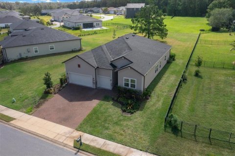 House in BELLECHASE in Ocala, Florida 4 bedrooms, 212.93 sq.m. № 2099475 - photo 3