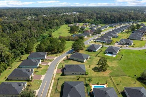 House in BELLECHASE in Ocala, Florida 4 bedrooms, 212.93 sq.m. № 2099475 - photo 9
