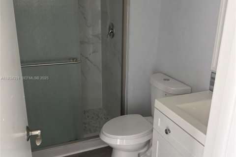 Снять в аренду кондоминиум в Майами, Флорида 2 спальни, 113.25м2, № 1992687 - фото 7