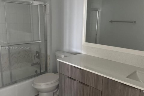 Снять в аренду кондоминиум в Майами, Флорида 2 спальни, 113.25м2, № 1992687 - фото 15