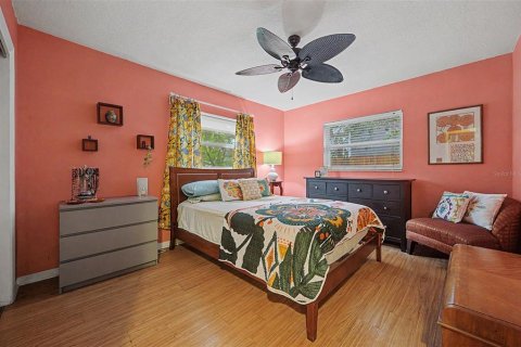 Casa en venta en Gulfport, Florida, 2 dormitorios, 94.76 m2 № 2409839 - foto 20