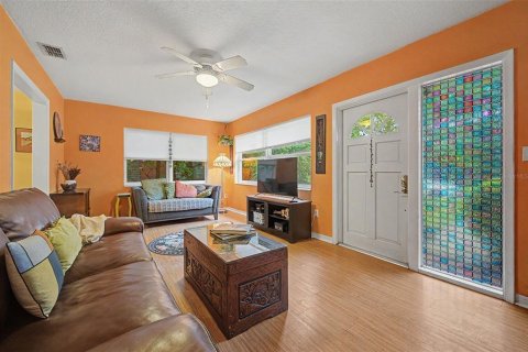 Casa en venta en Gulfport, Florida, 2 dormitorios, 94.76 m2 № 2409839 - foto 13