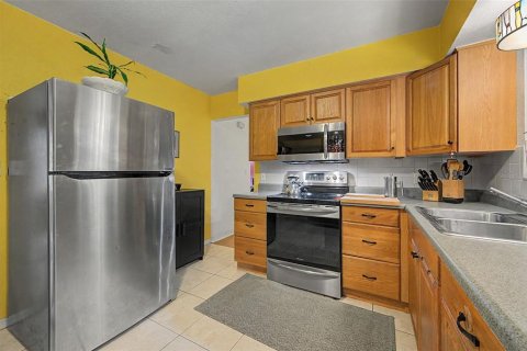 Casa en venta en Gulfport, Florida, 2 dormitorios, 94.76 m2 № 2409839 - foto 6