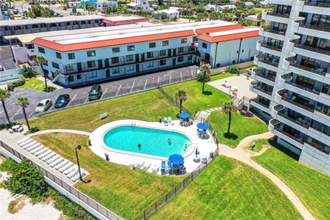 Condo in Daytona Beach, Florida, 3 bedrooms  № 2123399 - photo 16