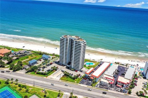 Condo in Daytona Beach, Florida, 3 bedrooms  № 2123399 - photo 9