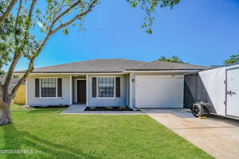 House in Jacksonville, Florida 3 bedrooms, 122.63 sq.m. № 802272 - photo 1