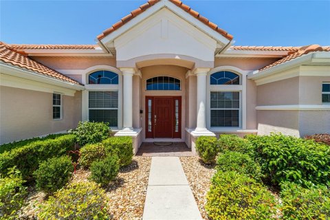 House in Hernando, Florida 4 bedrooms, 263.66 sq.m. № 1675028 - photo 3