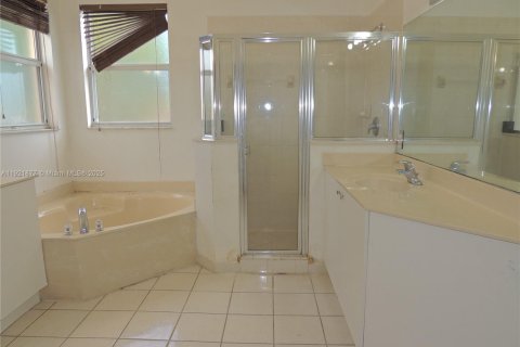 Villa ou maison à vendre à Homestead, Floride: 3 chambres, 190.26 m2 № 1976168 - photo 17