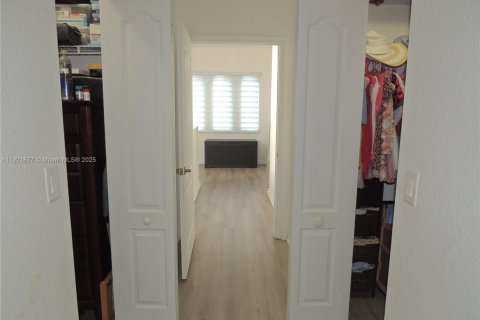 Villa ou maison à vendre à Homestead, Floride: 3 chambres, 190.26 m2 № 1976168 - photo 16