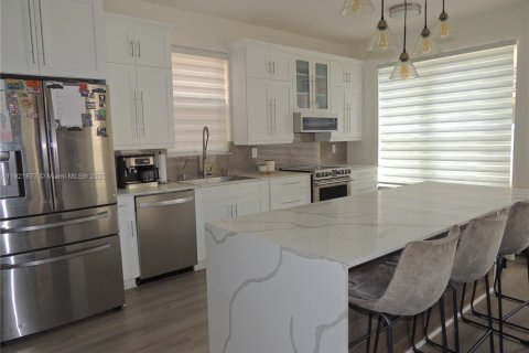 Villa ou maison à vendre à Homestead, Floride: 3 chambres, 190.26 m2 № 1976168 - photo 8