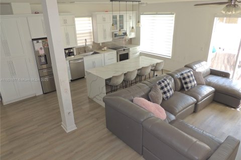 Villa ou maison à vendre à Homestead, Floride: 3 chambres, 190.26 m2 № 1976168 - photo 6