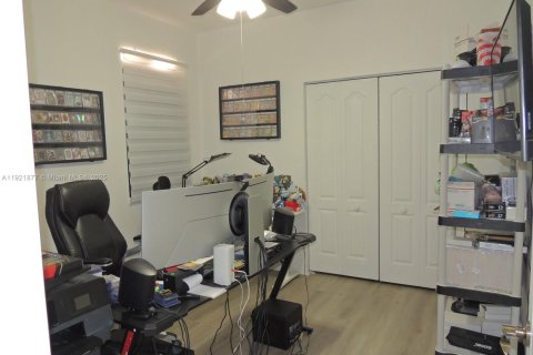 Villa ou maison à vendre à Homestead, Floride: 3 chambres, 190.26 m2 № 1976168 - photo 21