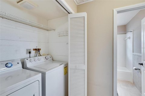 Casa en alquiler en Sun City Center, Florida, 2 dormitorios, 234.86 m2 № 1906727 - foto 28