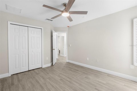 House in Spring Hill, Florida 4 bedrooms, 189.06 sq.m. № 1876206 - photo 24
