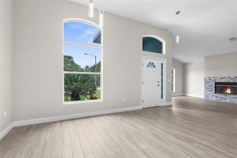 House in Spring Hill, Florida 4 bedrooms, 189.06 sq.m. № 1876206 - photo 6