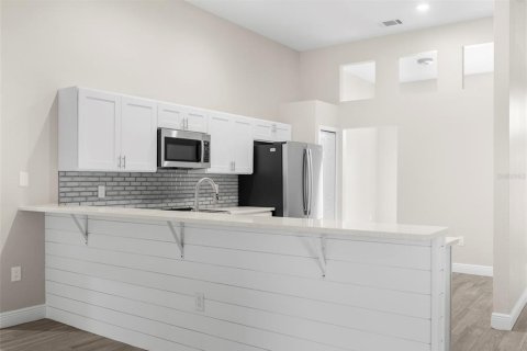 House in Spring Hill, Florida 4 bedrooms, 189.06 sq.m. № 1876206 - photo 13