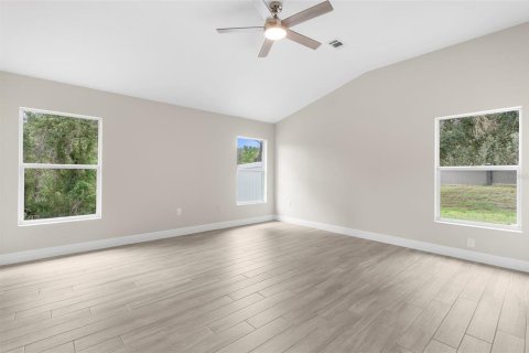 House in Spring Hill, Florida 4 bedrooms, 189.06 sq.m. № 1876206 - photo 17