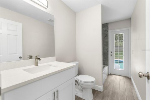 House in Spring Hill, Florida 4 bedrooms, 189.06 sq.m. № 1876206 - photo 25