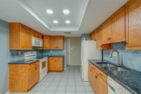 Copropriété à vendre à Clearwater, Floride: 2 chambres, 131.09 m2 № 1873846 - photo 10