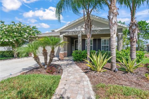 Villa ou maison à Odessa, Floride 3 chambres, 221.66 m2 № 2412547