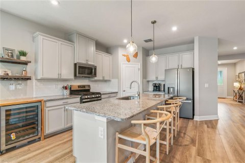Villa ou maison à louer à Odessa, Floride: 3 chambres, 221.66 m2 № 2412547 - photo 9
