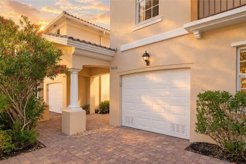 Townhouse in Sarasota, Florida 3 bedrooms, 155.33 sq.m. № 2379568 - photo 2