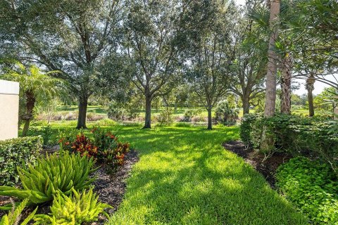 Townhouse in Sarasota, Florida 3 bedrooms, 155.33 sq.m. № 2379568 - photo 6