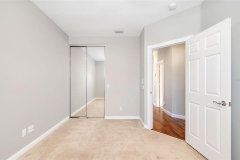 Townhouse in Sarasota, Florida 3 bedrooms, 155.33 sq.m. № 2379568 - photo 27