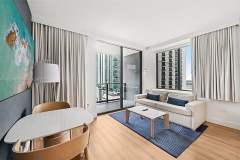 Condo in Miami, Florida, 2 bedrooms  № 1788764 - photo 3