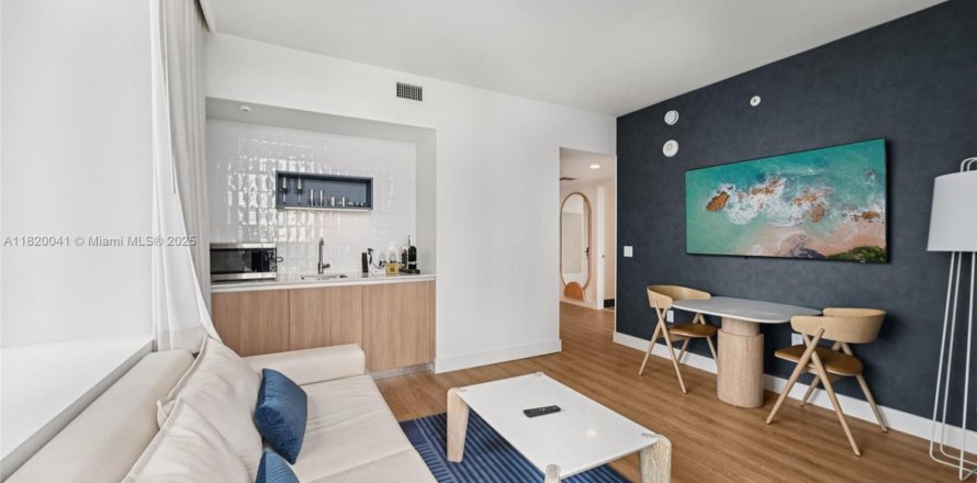 Condo in Miami, Florida, 2 bedrooms № 1788764
